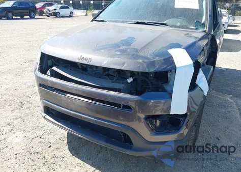 2018 Jeep Compass Sport 4X4 z USA, uszkodzony, nr VIN 3C4NJDAB3JT176569